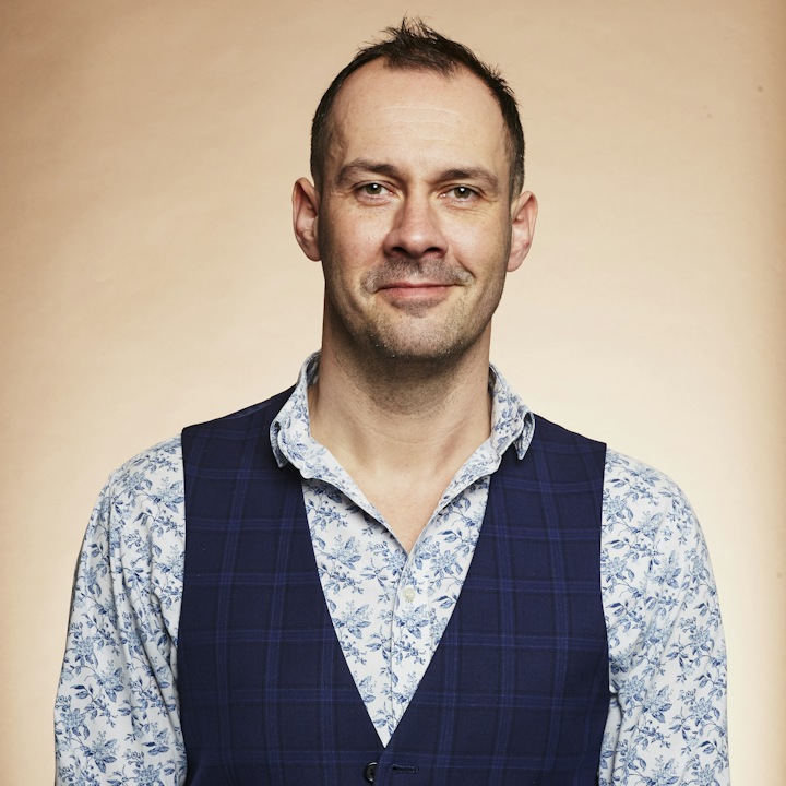 Dr Nick Bennett