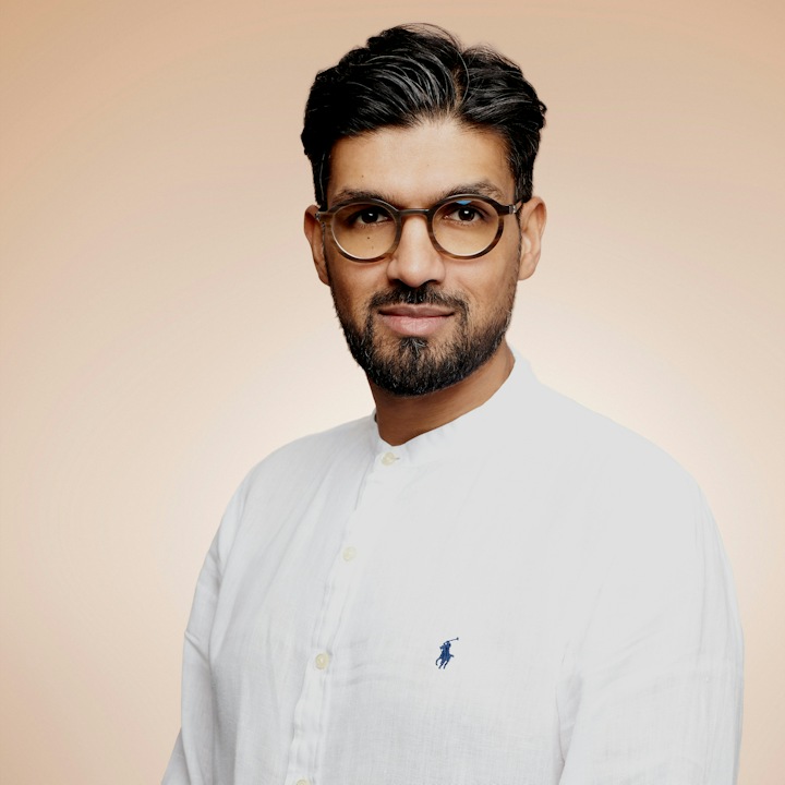 Dr Tasawur Hussain